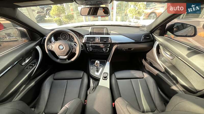 Седан BMW 3 Series 2017 в Чернігові
