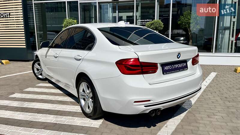 Седан BMW 3 Series 2017 в Чернігові