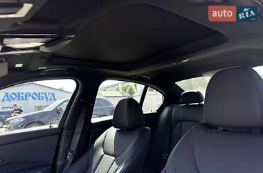 Седан BMW 3 Series 2019 в 