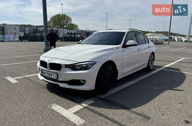 Седан BMW 3 Series 2015 в 