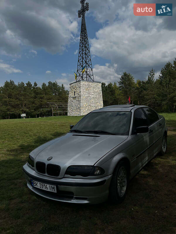 BMW 3 Series 2000