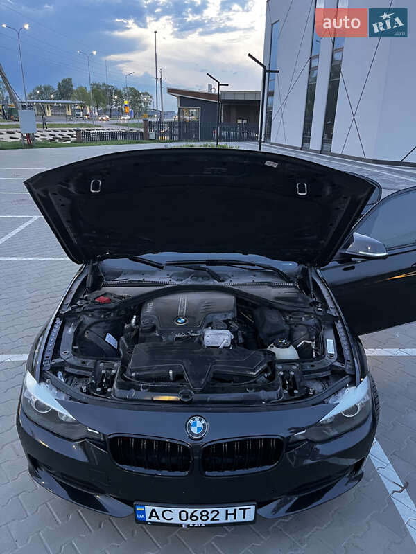 Седан BMW 3 Series 2015 в Луцьку