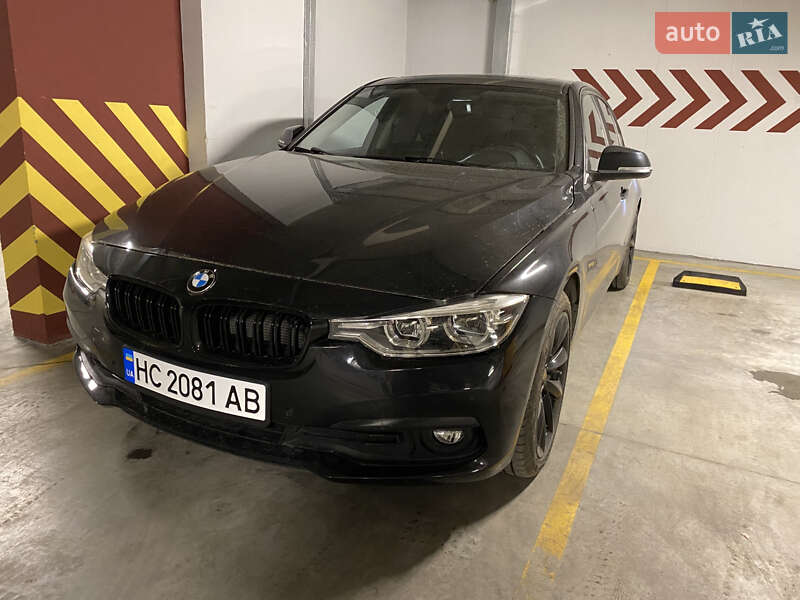Седан BMW 3 Series 2018 в Львові