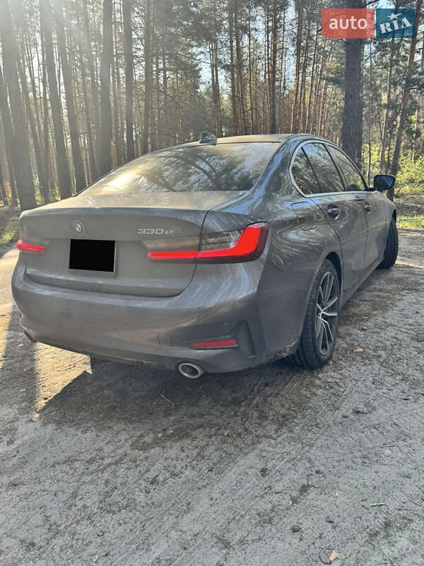 Седан BMW 3 Series 2022 в Полтаві