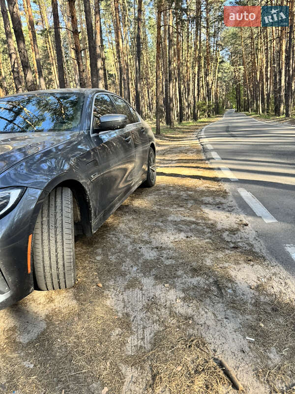 Седан BMW 3 Series 2022 в Полтаві