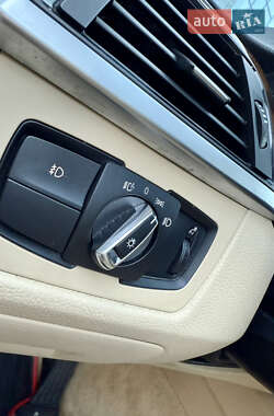 Седан BMW 3 Series 2013 в 