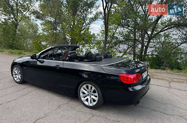 Кабриолет BMW 3 Series 2012 в 
