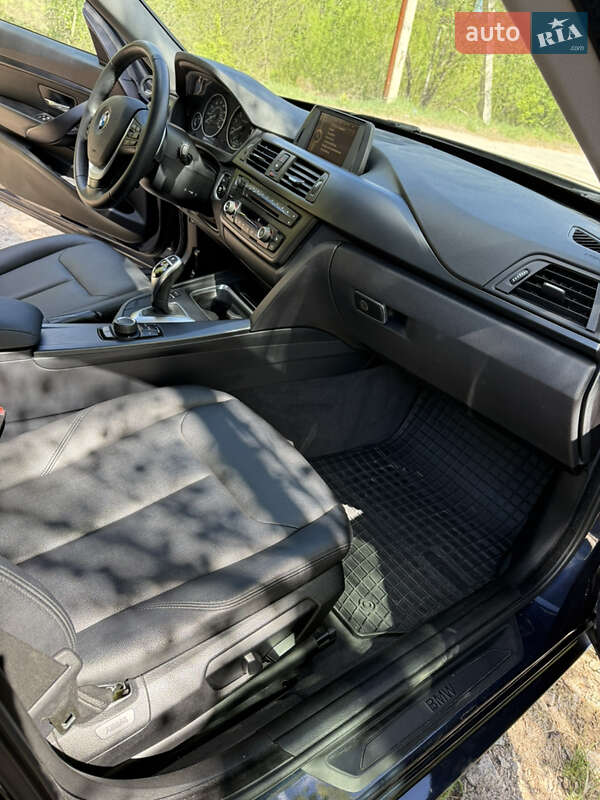 Седан BMW 3 Series 2013 в Києві