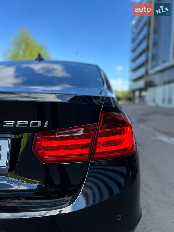 Седан BMW 3 Series 2012 в Києві