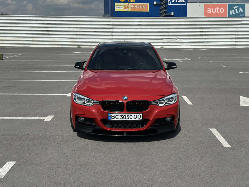 Седан BMW 3 Series 2015 в Львові