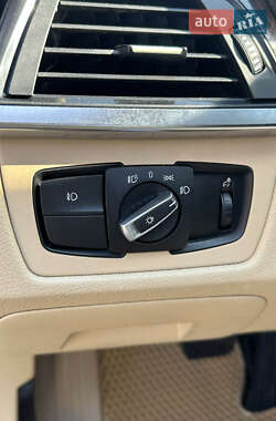 Седан BMW 3 Series 2013 в 