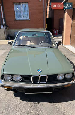 Седан BMW 3 Series 1984 в 