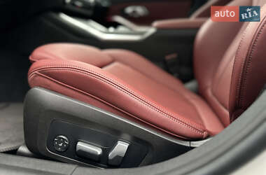 Седан BMW 3 Series 2022 в 