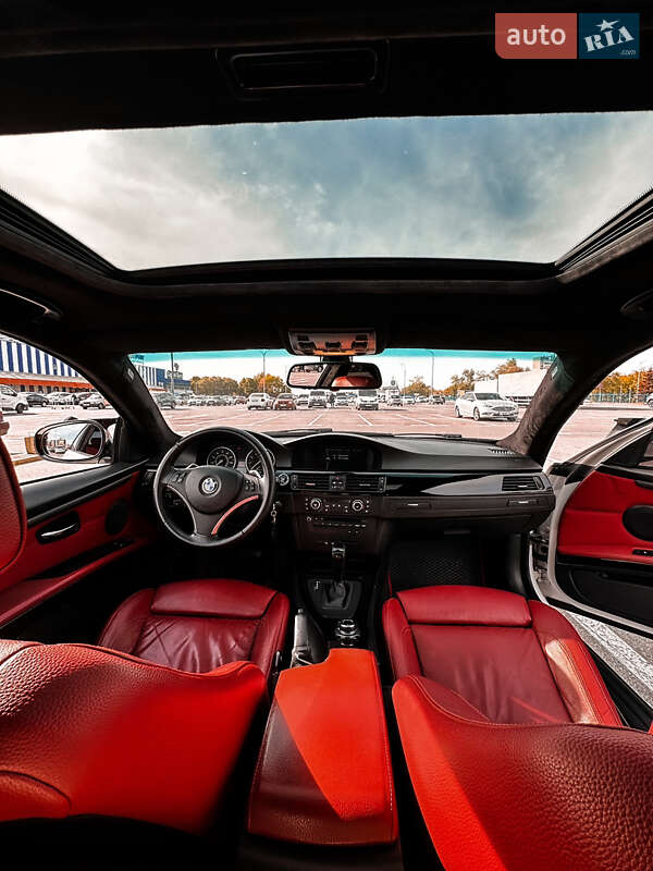 Купе BMW 3 Series 2010 в Киеве фото 24 Купе BMW 3 Series 2010 в Киеве