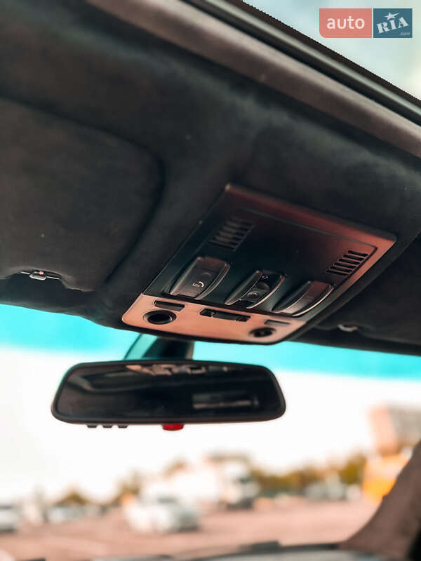 Купе BMW 3 Series 2010 в Киеве фото 29 Купе BMW 3 Series 2010 в Киеве