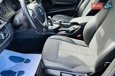 Седан BMW 3 Series 2017 в 