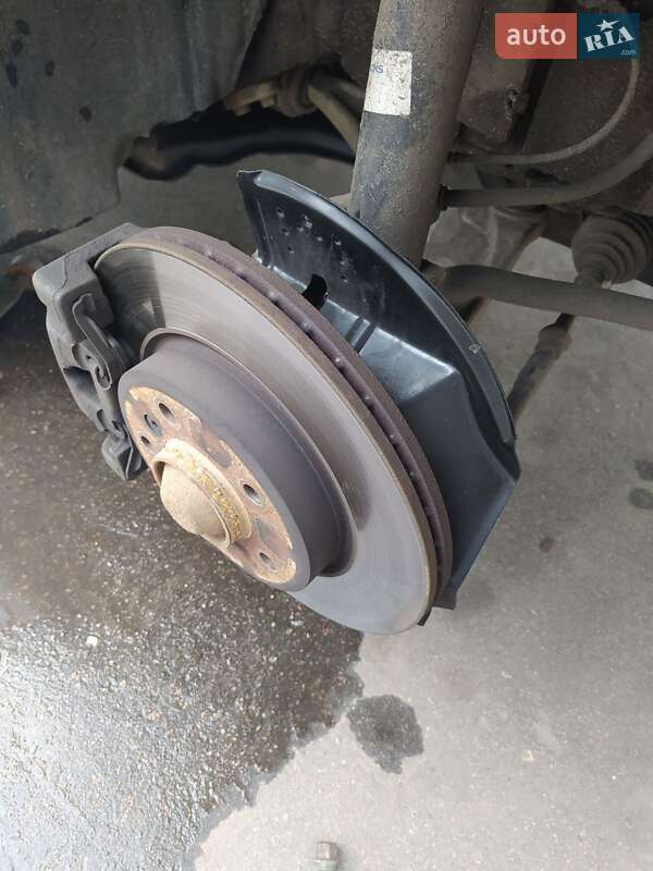 Седан BMW 3 Series 2004 в Киеве фото 5 Седан BMW 3 Series 2004 в Киеве