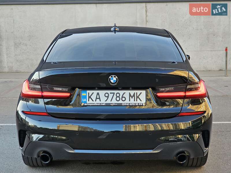 Седан BMW 3 Series 2022 в Киеве