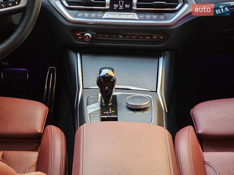 Седан BMW 3 Series 2022 в Киеве