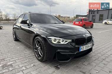 Седан BMW 3 Series 2015 в 