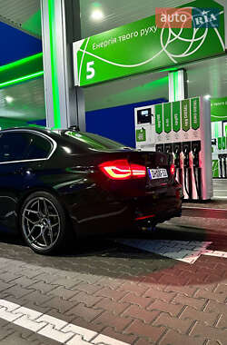 Седан BMW 3 Series 2018 в 
