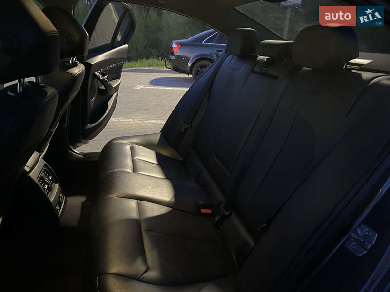 Седан BMW 3 Series 2014 в Ивано-Франковске