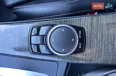 Седан BMW 3 Series 2016 в 