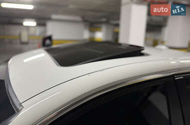 Седан BMW 3 Series 2011 в 