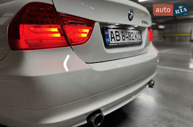 Седан BMW 3 Series 2011 в 