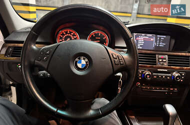 Седан BMW 3 Series 2011 в 