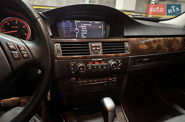 Седан BMW 3 Series 2011 в 