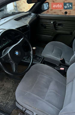 Седан BMW 3 Series 1985 в 