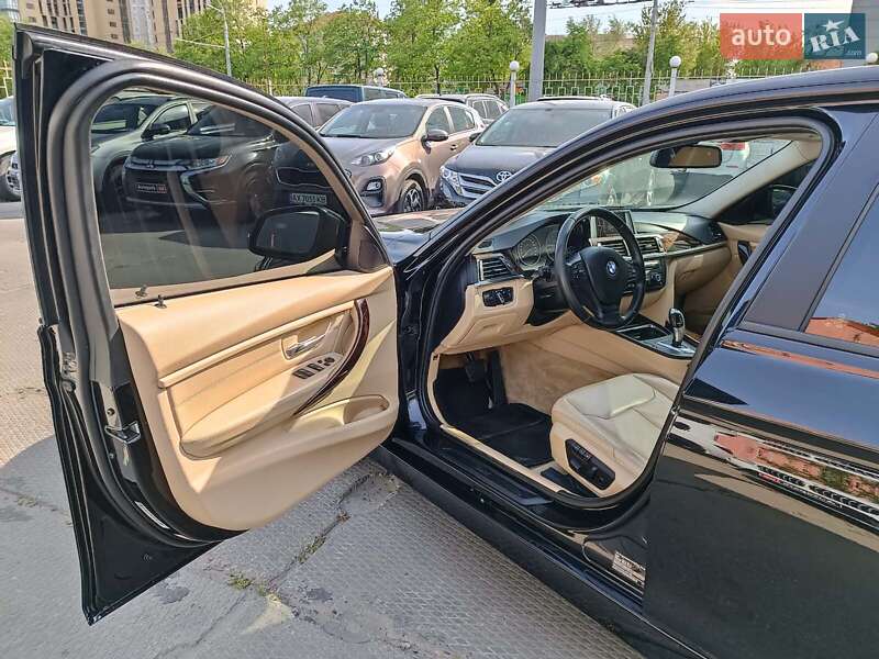 Седан BMW 3 Series 2013 в Харькове