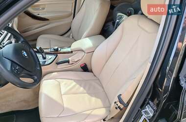 Седан BMW 3 Series 2013 в 