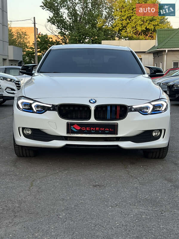 Седан BMW 3 Series 2014 в Одессе