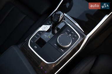 Седан BMW 3 Series 2019 в 