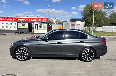 Седан BMW 3 Series 2015 в 