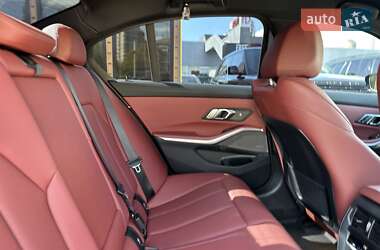 Седан BMW 3 Series 2023 в 