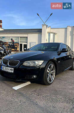 Кабриолет BMW 3 Series 2011 в 