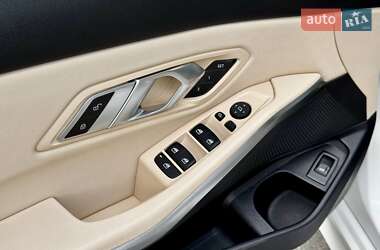 Седан BMW 3 Series 2020 в 