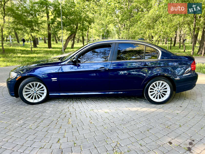 Седан BMW 3 Series 2010 в Одесі