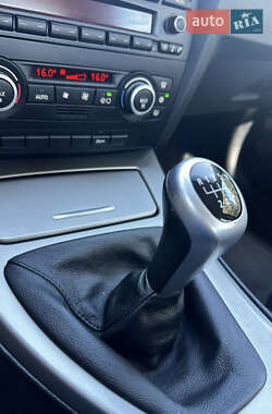 Седан BMW 3 Series 2008 в 