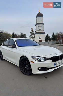 Седан BMW 3 Series 2013 в Новомосковську