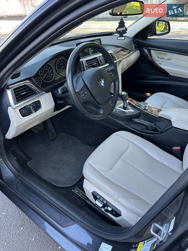 Седан BMW 3 Series 2016 в Днепре