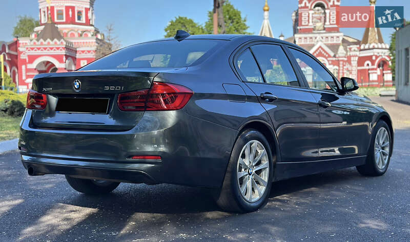 Седан BMW 3 Series 2016 в Днепре