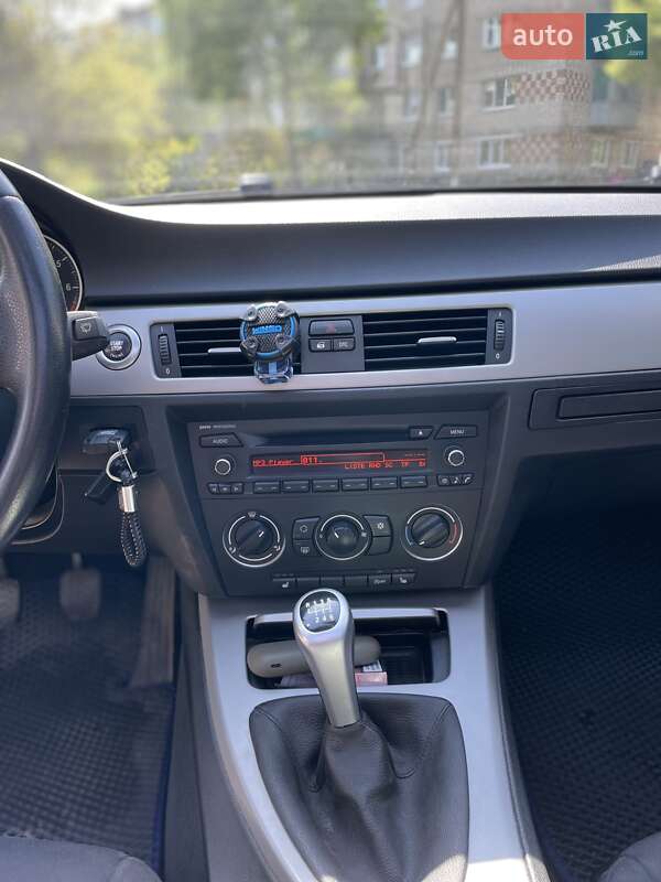 Універсал BMW 3 Series 2007 в Чугуєві