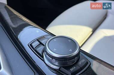 Седан BMW 3 Series 2016 в 