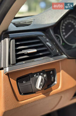 Седан BMW 3 Series 2013 в 