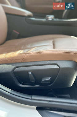 Седан BMW 3 Series 2013 в 