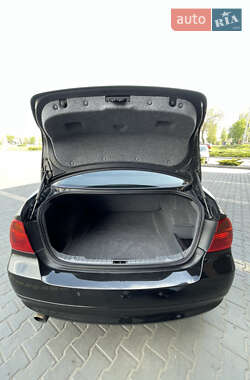 Седан BMW 3 Series 2005 в 
